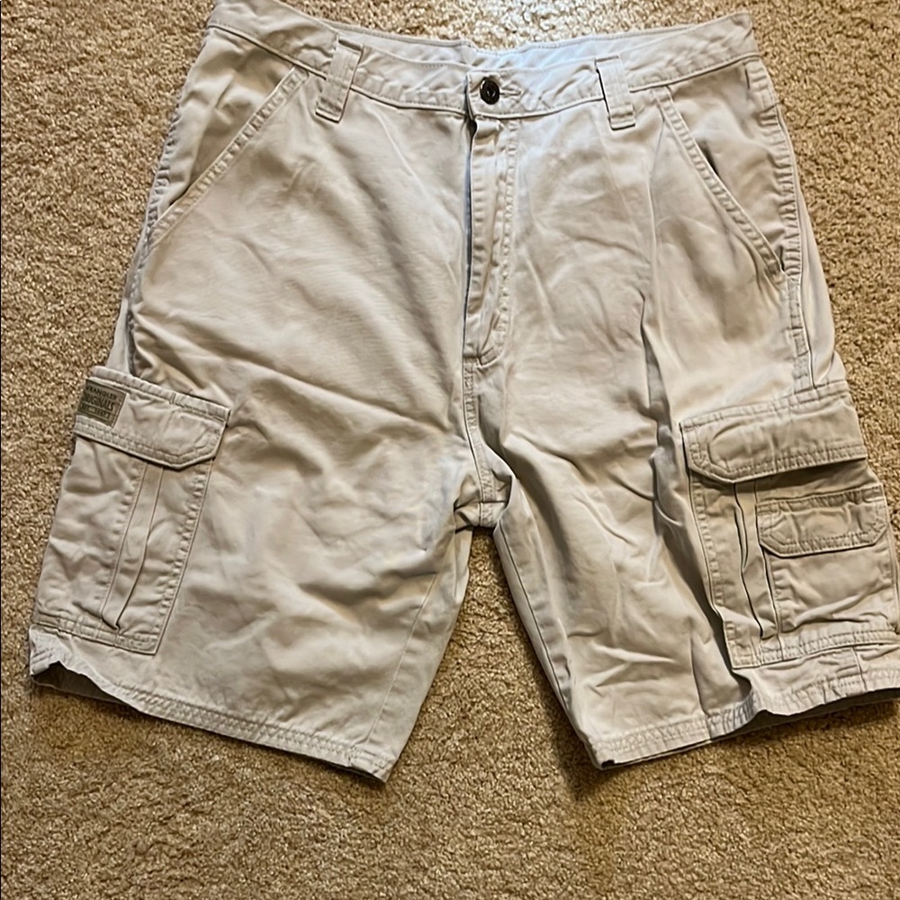 Wrangler Men's Tan Cargo Shorts